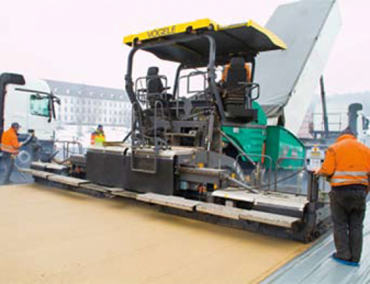 Table de pose AB500 TV en action