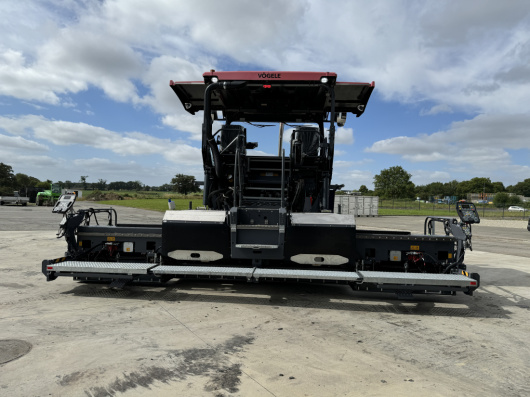 Table de pose AB 600 TV -5 en action