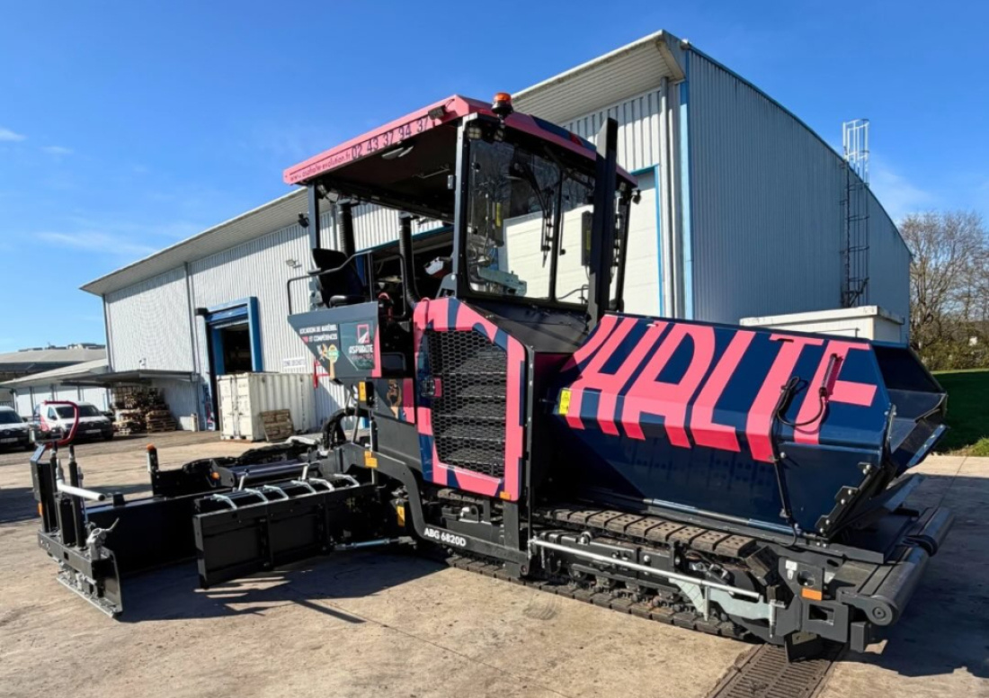 Finisseur AMMANN ABG 6820D